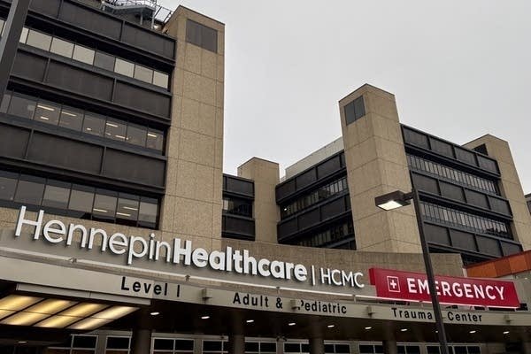 Agenci ICE w szpitalach Twin Cities alarmują personel medyczny | Agenci ICE w szpitalach Twin Cities alarmują personel medyczny
| przegladursynowski.pl