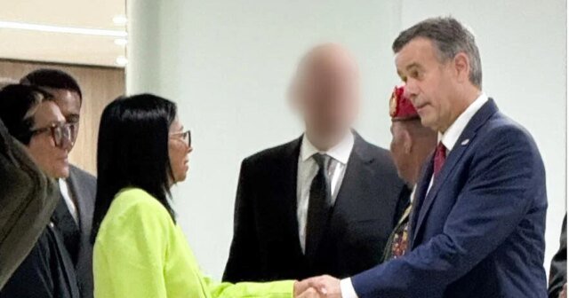 Dyrektor CIA spotyka się z tymczasowym prezydentem Wenezueli w Caracas
| przegladursynowski.pl