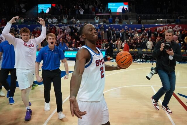 Idealny na własnym boisku, SMU zmierzy się z Wirginią nr 16 z obydwoma atakami gorącymi
| przegladursynowski.pl