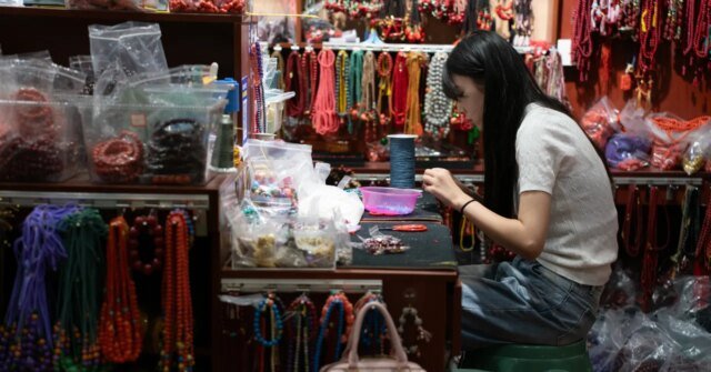 Jak chińska „kryształowa stolica” opanowała rynek w wyniku zachodniej obsesji
| przegladursynowski.pl