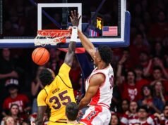 Koa Peat (double-double), numer 1 w Arizonie, powstrzymuje stan Arizona
| przegladursynowski.pl Koa Peat (double-double), numer 1 w Arizonie, powstrzymuje stan Arizona
| przegladursynowski.pl