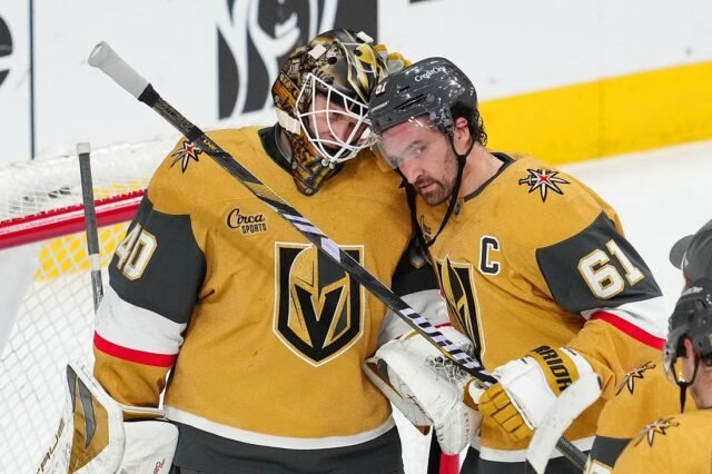 Mark Stone zdobywa bramkę w siódmym meczu z rzędu, a Golden Knights podwajają Blues
| mtgamer.com