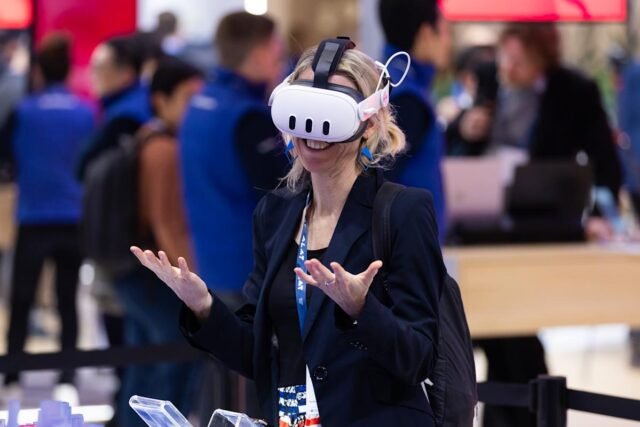 Meta zamknęła trzy studia VR w ramach cięć metaverse
| przegladursynowski.pl