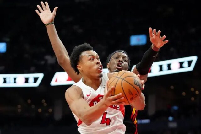 Murray-Boyles imponuje grą Raptors na czele Hawks
| mtgamer.com