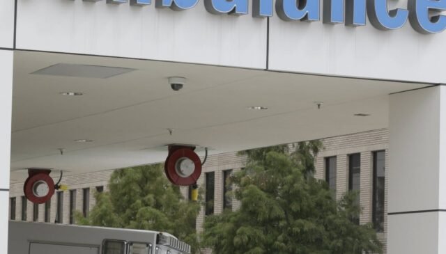 Nastolatka dźgnięta nożem i ciężko raniona przez kolegę z klasy w szkole średniej Zion-Benton Township High School
| mtgamer.com