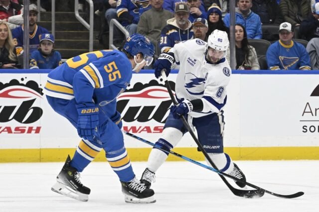 Niebiescy wygrywają w serii rzutów karnych, co stanowi rekordową serię 11 meczów Lightninga
| przegladursynowski.pl