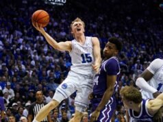 Nr 11 BYU wygrywa z TCU i przedłuża passę zwycięstw do 13
| przegladursynowski.pl Nr 11 BYU wygrywa z TCU i przedłuża passę zwycięstw do 13
| przegladursynowski.pl