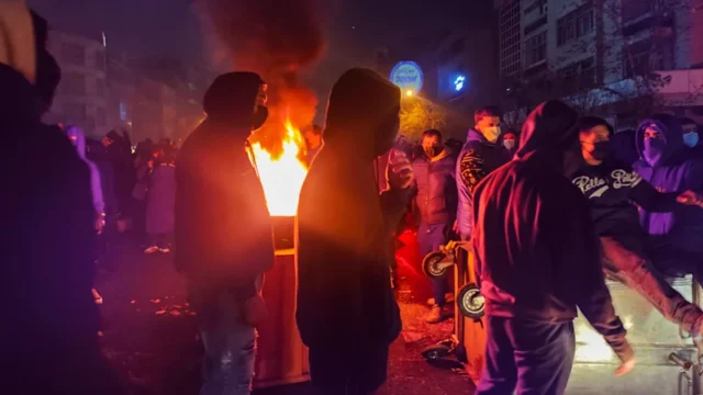 Pojedynek ajatollaha z Muskiem, który kształtuje los Iranu
| przegladursynowski.pl