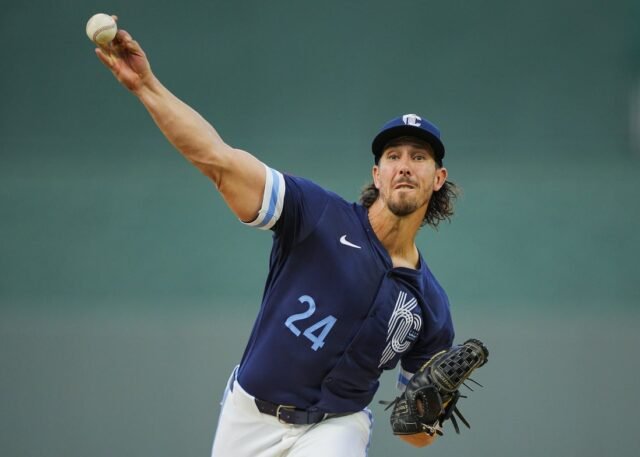 Rockies pozyskali weterana RHP Michaela Lorenzena
| przegladursynowski.pl