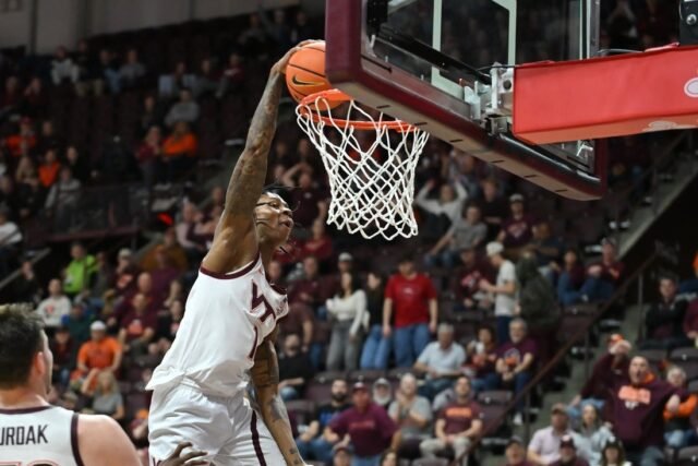 Szczęście wymyka się Virginia Tech i wchodzi w starcie z Notre Dame
| przegladursynowski.pl