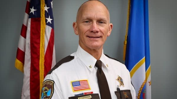 Szeryf hrabstwa Olmsted ogłasza emeryturę w 2027 roku | przegladursynowski.pl Szeryf hrabstwa Olmsted ogłasza emeryturę w 2027 roku
| przegladursynowski.pl