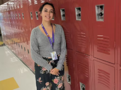 Szkoły wykorzystały młodych dorosłych do roli nawigatorów ds. zdrowia psychicznego. Co się stało dalej?
| przegladursynowski.pl Szkoły wykorzystały młodych dorosłych do roli nawigatorów ds. zdrowia psychicznego. Co się stało dalej?
| przegladursynowski.pl