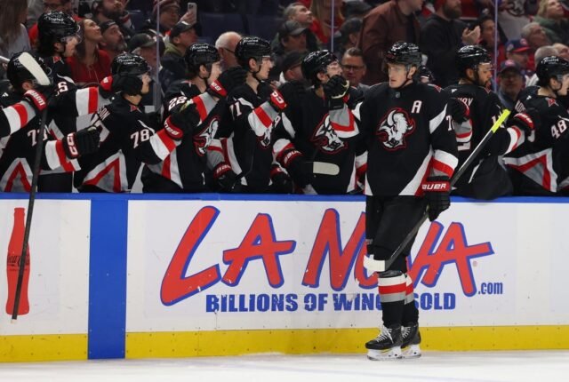 Tage Thompson notuje hat-tricka i zdobywa 5 punktów, a Sabres pokonują Canadiens
| przegladursynowski.pl