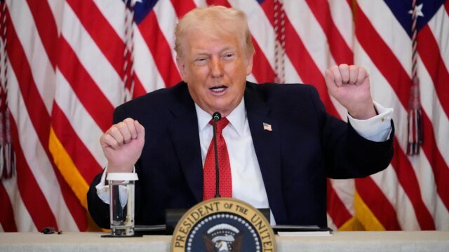 Trump grozi cłami krajom, które sprzeciwiają się amerykańskiej kontroli nad Grenlandią
| przegladursynowski.pl