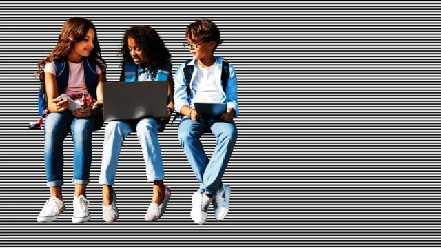 W 2026 r. świat będzie coraz bardziej rygorystyczny, jeśli chodzi o bezpieczeństwo dzieci w Internecie
| przegladursynowski.pl