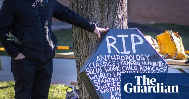 „Po prostu nie da się zarobić”: programy humanistyczne na amerykańskich uniwersytetach stoją w obliczu kryzysu egzystencjalnego
| przegladursynowski.pl